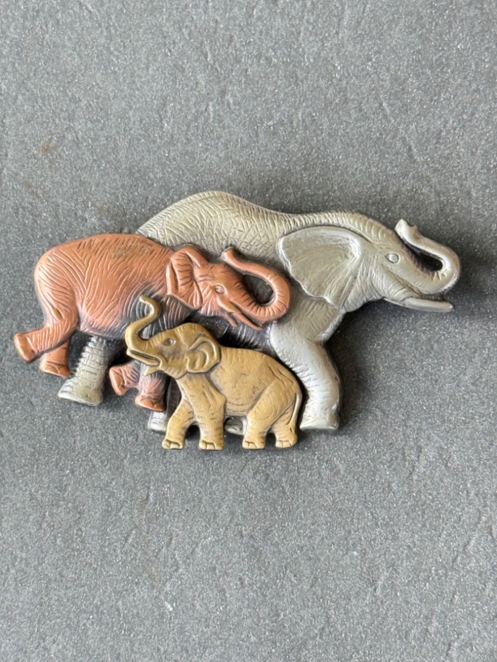 VINTAGE Tri-Color RAISED TRUNKS Elephant Family Brooch